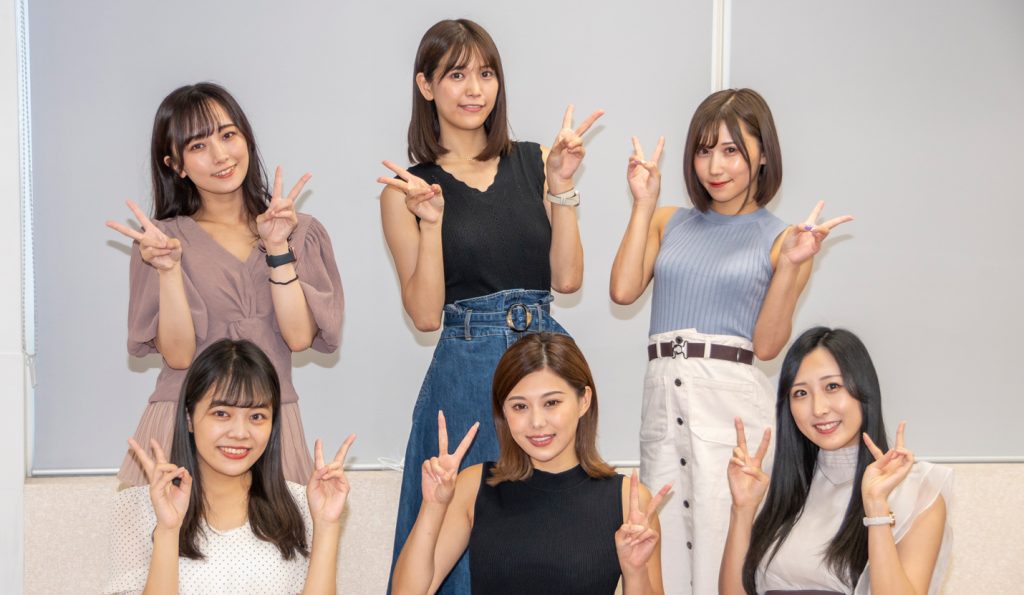 「Greif4」取材会に出席した木保英里香、森のんの、朝比奈りる(後列左から)、野々のん、山本ゆう、阿南萌花(前列左から)