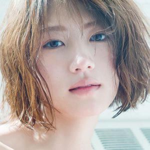 若月佑美写真集発売記念オンラインサイン会開催決定