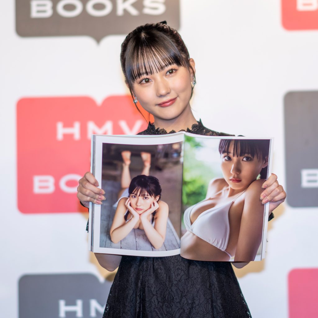 HKT48田中美久ファースト写真集「1/2少女」(双葉社)取材会より