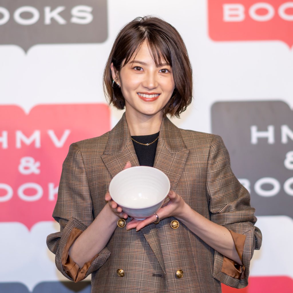 「若月佑美写真集 アンド チョコレート」取材会に出席した若月佑美