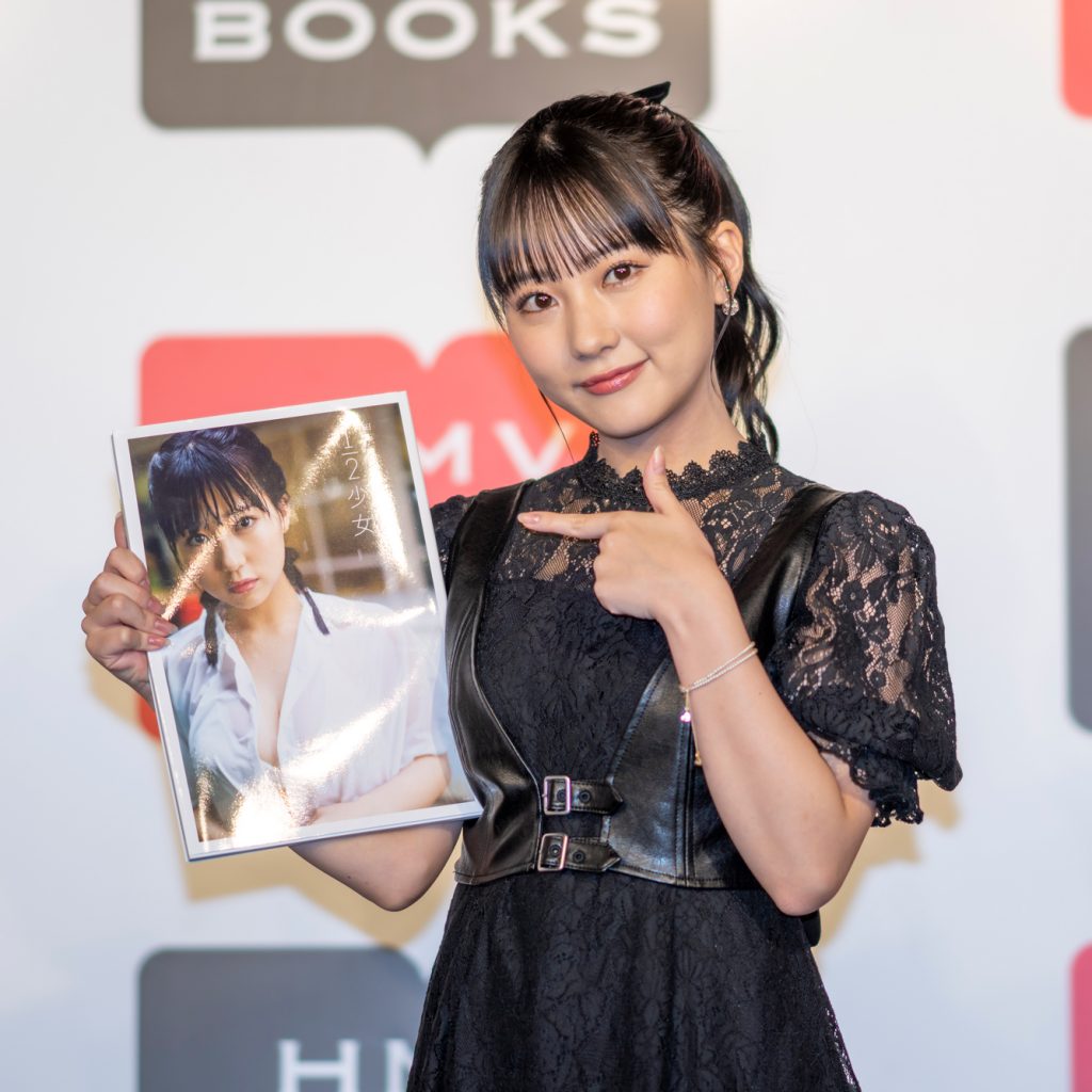 HKT48田中美久ファースト写真集「1/2少女」(双葉社)取材会より