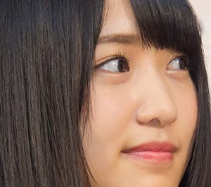 櫻坂46菅井友香、日向坂46佐々木久美の“ピンチヒッター”でMCに就任