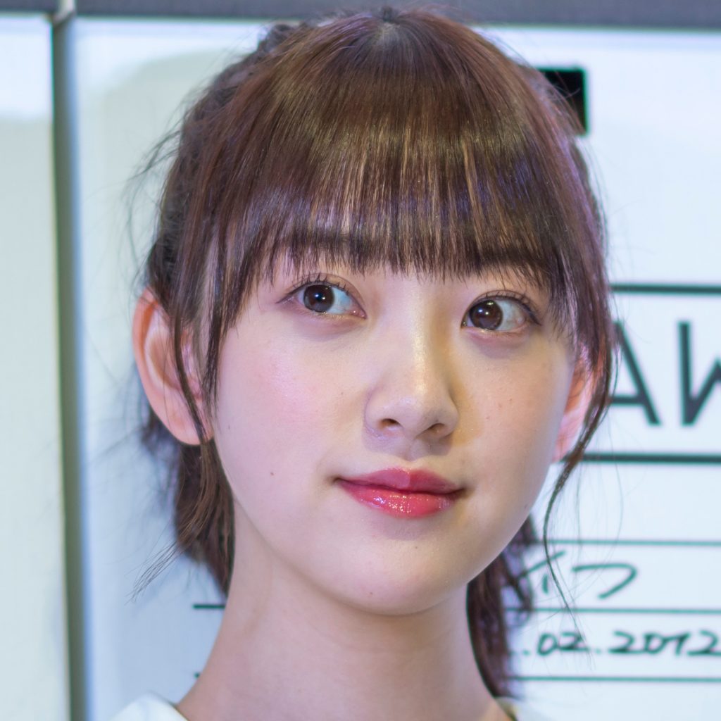 女優としても活躍中の堀未央奈