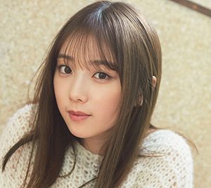 乃木坂46与田祐希、表紙＆巻頭に登場！“休日デートグラビア”披露