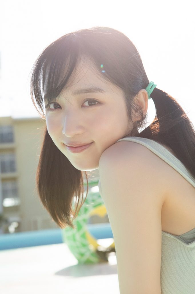 AKB48小栗有以1st写真集より