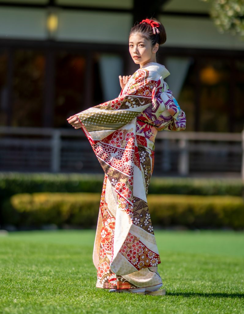 「オスカープロモーション2022年新春晴れ着撮影会」に出席した小芝風花