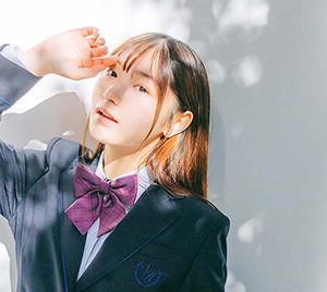 AKB48チーム8藤園麗、制服モデルに起用「学校に通うのがもっと楽しくなりそう!!」