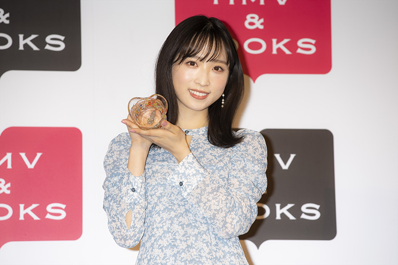 AKB48小栗有以1st写真集「君と出逢った日から」取材会より