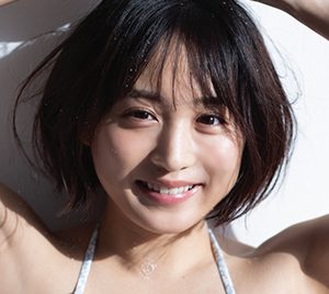 AKB48坂口渚沙、“20歳最後の日”のグラビア披露