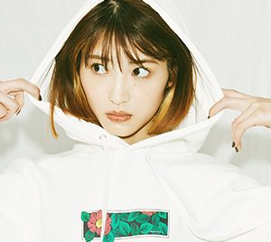 若月佑美、ファッションブランドとコラボ「日常的に着ていただけたら」書き下ろした特別なデザインを公開