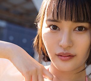 舞台でも活躍中のグラビアアイドル彼方美紅、限界露出に初挑戦