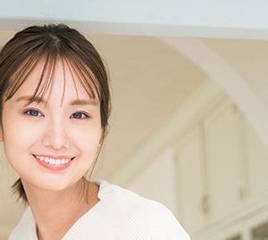 フジ井上清華アナ「苦手だった早起きも克服しました」本格的な撮り下ろしにも初挑戦