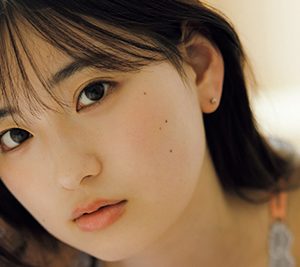 斎藤愛莉、グラビアで1週間を再現！猫コスプレにも挑戦