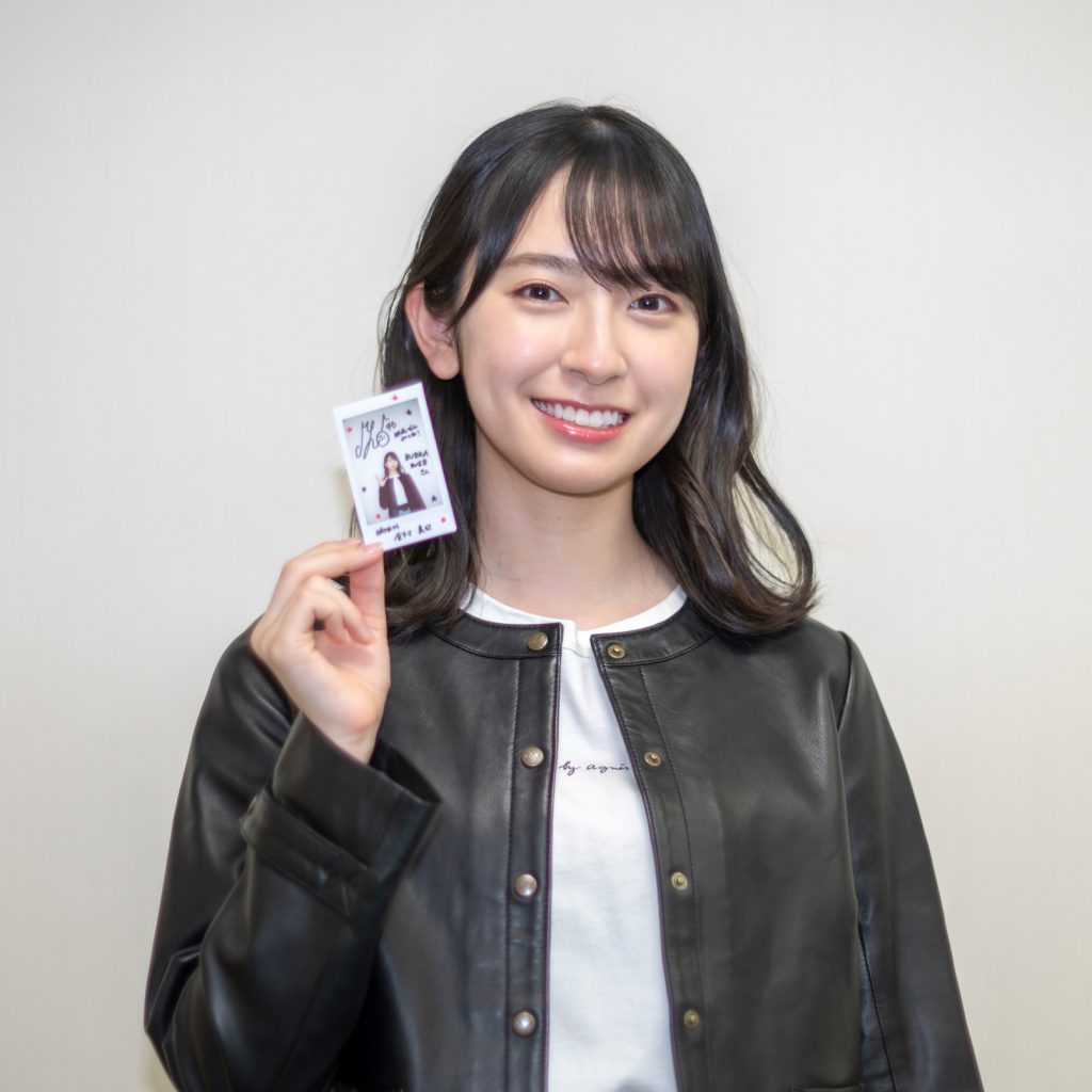 日向坂46金村美玖サイン入りチェキをプレゼント