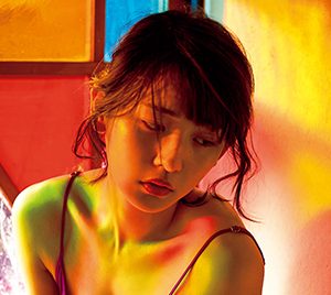 浅川梨奈、最新写真集発売直前！未収録カットも掲載