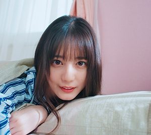 日向坂46小坂菜緒、“すっぴん姿”のモーニングルーティンを披露