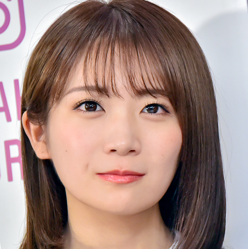 乃木坂46をまとめるキャプテン秋元真夏さん