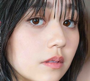 美澄衿依、童顔フェイスに美バストのギャップ…グラビア誌「DOCLE」に登場