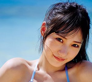 横野すみれ「週プレ」初表紙＆巻頭グラビアを飾る！ “アイドル史上最強ボディー”披露