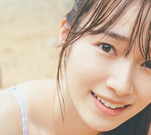 櫻坂46守屋麗奈、美谷間チラりな特典“折り目ナシ”ポスターカット解禁