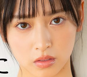 アイドルグループ「衛星とカラテア」大槻りこ、引き締まったメリハリボディ披露