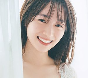 櫻坂46守屋麗奈、純白ランジェリー姿を披露！1st写真集より貴重な先行カットが到着