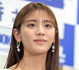 貴島明日香、“推しのプリンくん”との仲良し2SHOTに反響「似合ってて可愛い」「可愛いの相乗効果」