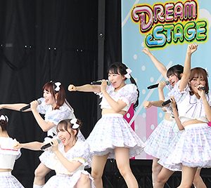 【TIF2022】FRUITS ZIPPER、透明感とキュートさ満開のDREAM STAGE