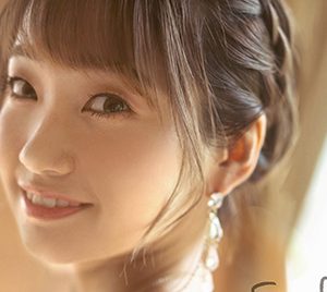 声優・大橋彩香のメモリアルブックが“はっしーの日”に発売