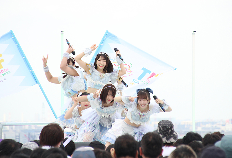 「TOKYO IDOL FESTIVAL 2022」SKY STAGEに出演した＃ババババンビ