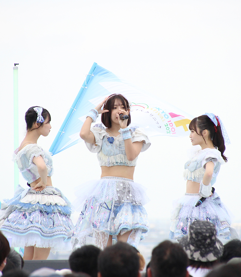 「TOKYO IDOL FESTIVAL 2022」SKY STAGEに出演した＃ババババンビ