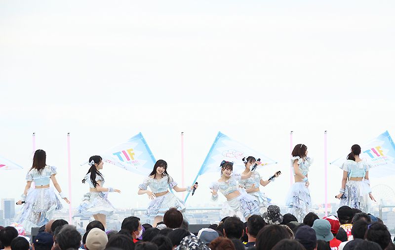 「TOKYO IDOL FESTIVAL 2022」SKY STAGEに出演した＃ババババンビ