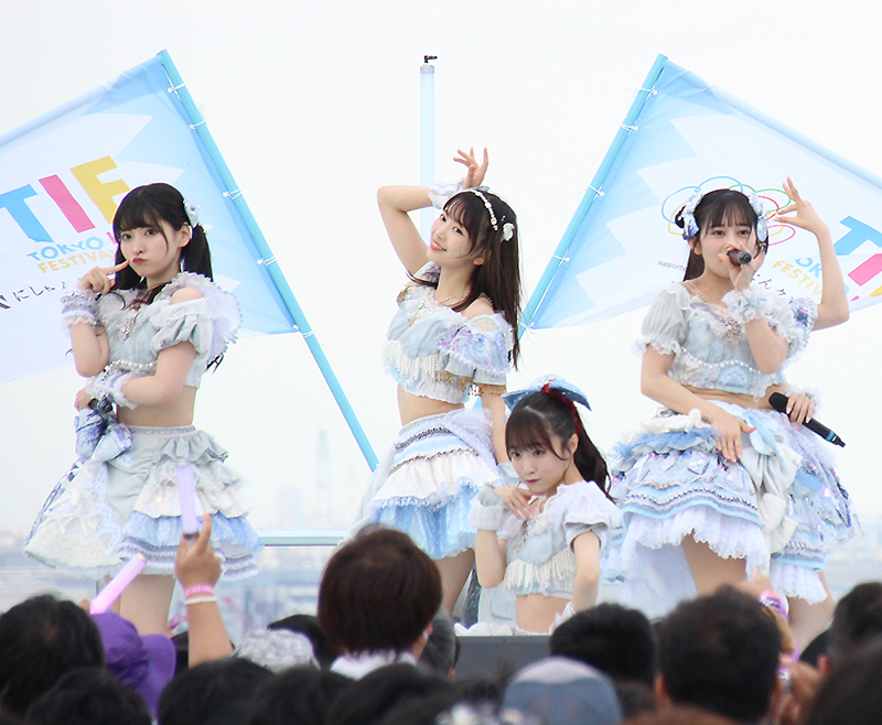 「TOKYO IDOL FESTIVAL 2022」SKY STAGEに出演した＃ババババンビ