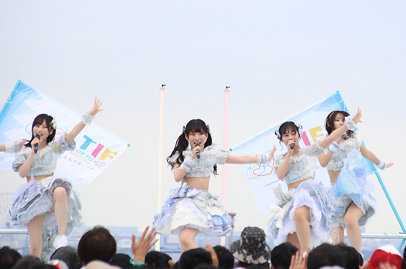 「TOKYO IDOL FESTIVAL 2022」SKY STAGEに出演した＃ババババンビ