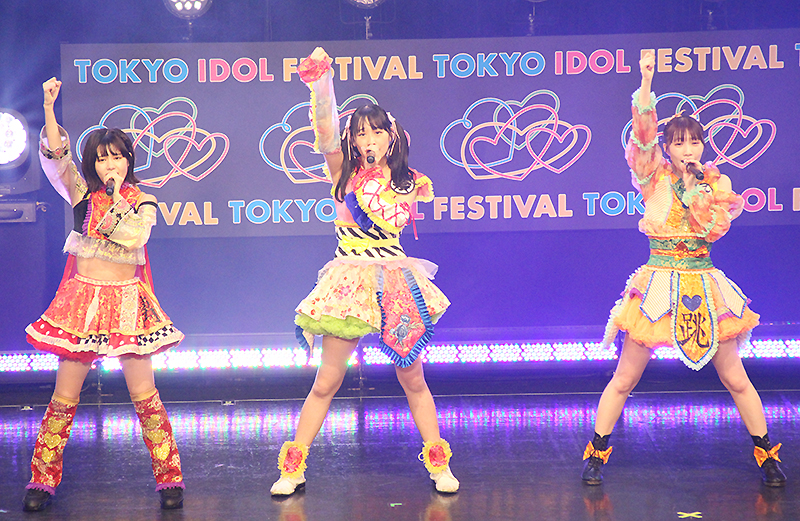 FES☆TIVEが「TOKYO IDOL FESTIVAL 2022」最終日のHOT STAGEにトップバッターとして登場