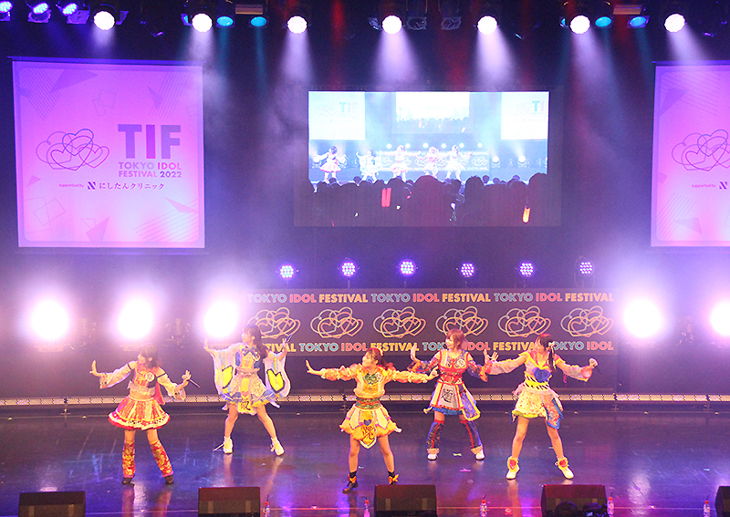 FES☆TIVEが「TOKYO IDOL FESTIVAL 2022」最終日のHOT STAGEにトップバッターとして登場