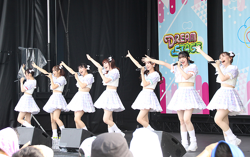 FRUITS ZIPPERが「TOKYO IDOL FESTIVAL」に初出場。DREAM STAGEでパフォーマンスを披露