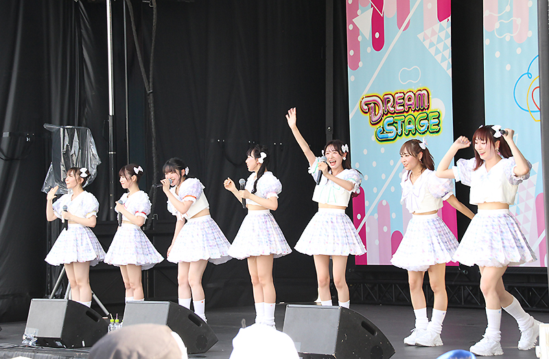 FRUITS ZIPPERが「TOKYO IDOL FESTIVAL」に初出場。DREAM STAGEでパフォーマンスを披露