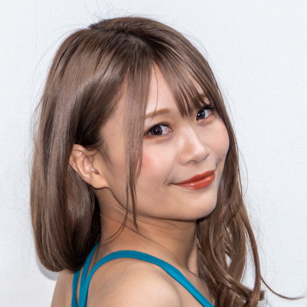 グラビアアイドル・阿久津真央