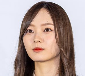 乃木坂46梅澤美波「心から尊敬する人達と出逢えました」“6周年”報告に反響続々