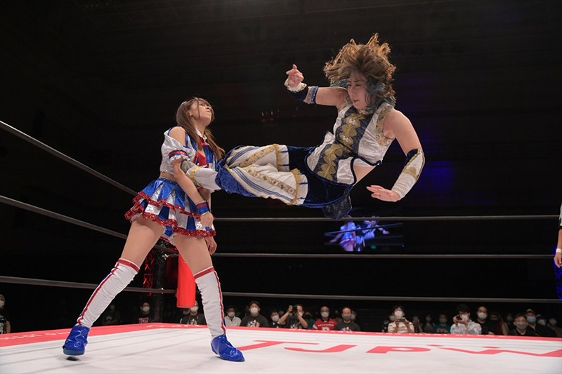 愛知・名古屋国際会議場で行われた「東京女子プロレス大会」より