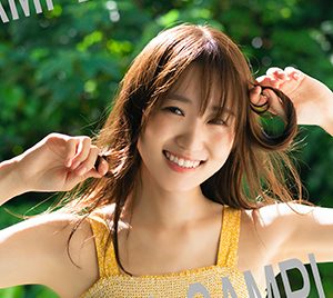 櫻坂46菅井友香“卒業写真集”より書店別特典ポストカード9種解禁…馬車に揺られる姿やノーメイク姿も