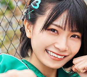 アイドルグループ「ベンジャス!」日高里緒、初の水着撮影で『週刊SPA!』表紙出演権獲得