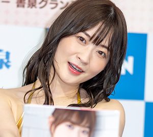 グラビアアイドル・メイリ、念願の写真集で大胆スタイルを披露「まだ成長の余地」