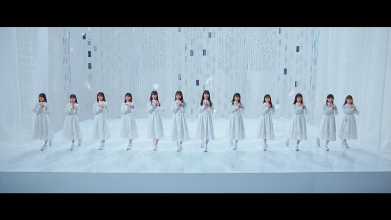 日向坂46四期生楽曲「ブルーベリー&ラズベリー」より