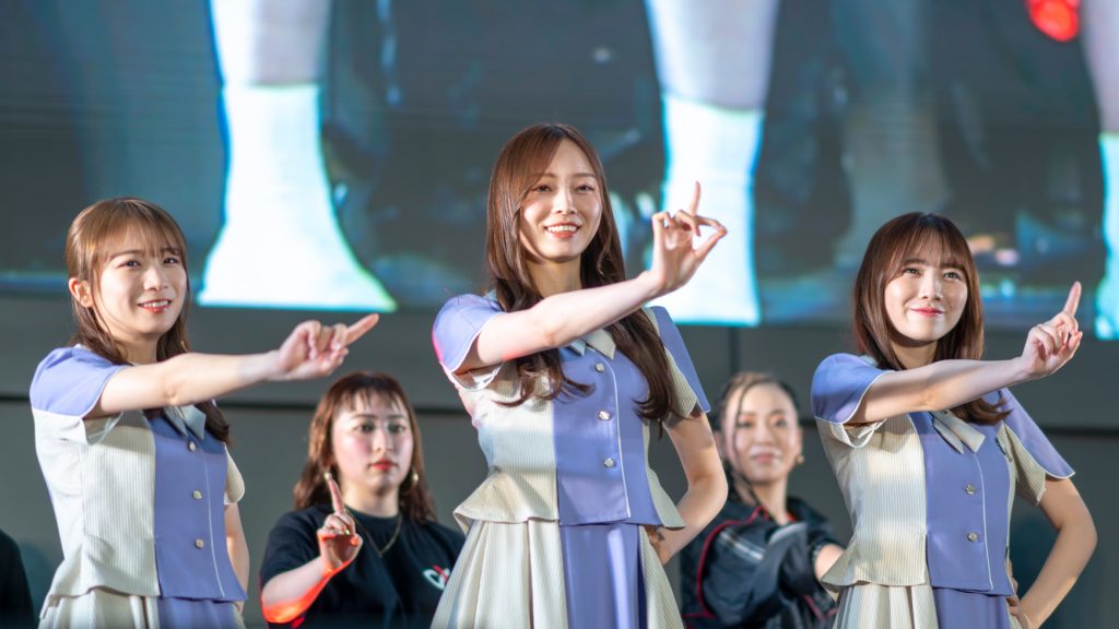 「バイトル学園祭2022」に登壇した乃木坂46・秋元真夏、梅澤美波、田村真佑