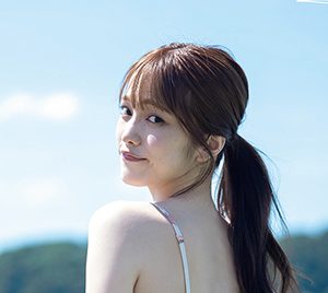 「26時のマスカレイド」森みはる写真集よりカバーカット3種解禁！初めての海でのグラビア撮影シーンを採用