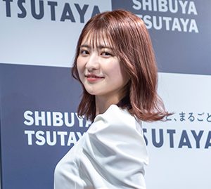 山田南実、お気に入りは個性的なデザインのビキニカット「海がきれい、楽しい思い出、素の表情」