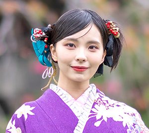 川口ゆりな「華やかで上品なイメージ」艶やかな姿を披露【オスカープロモーション新春晴れ着撮影会】