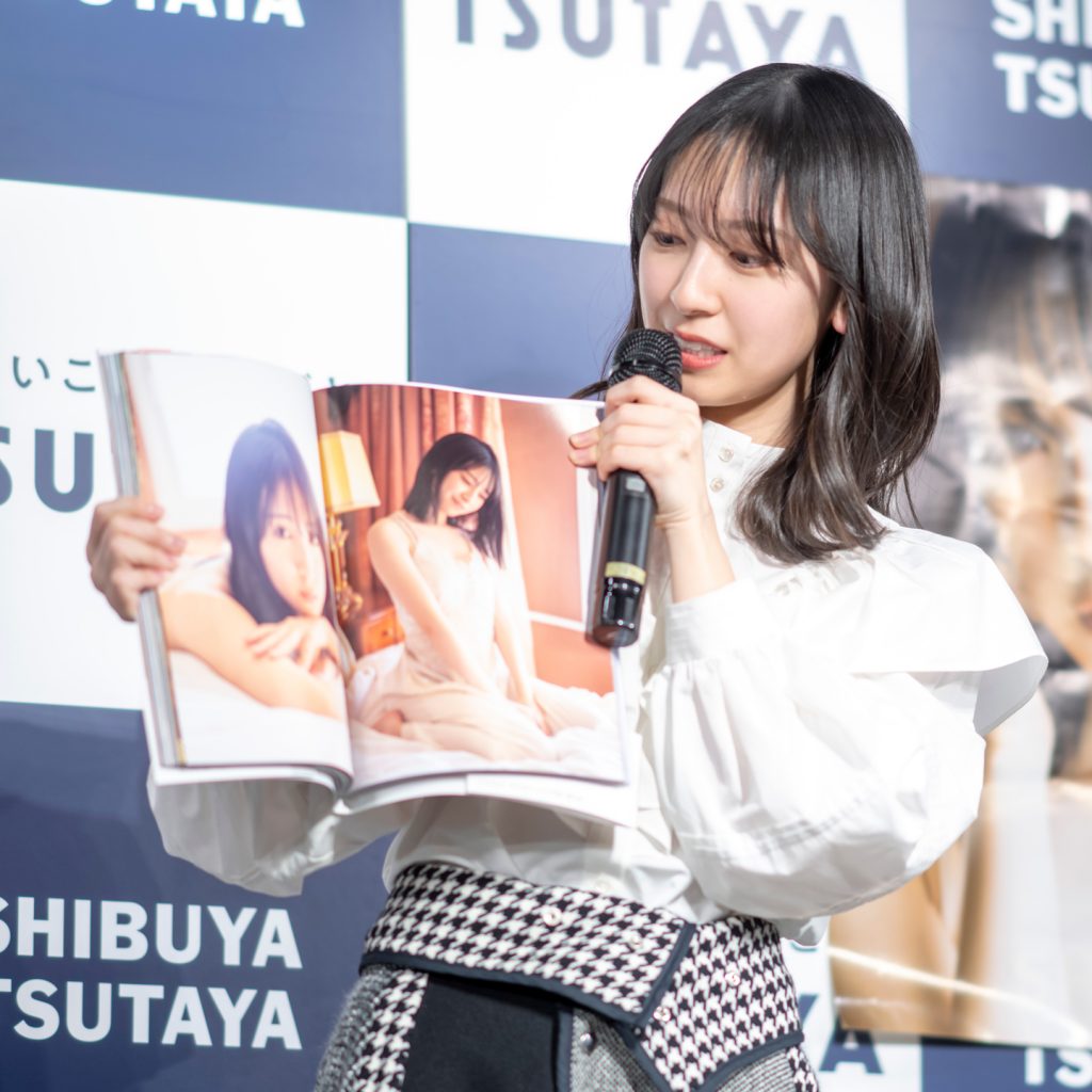 日向坂46金村美玖1st写真集「羅針盤」発売記念取材会より